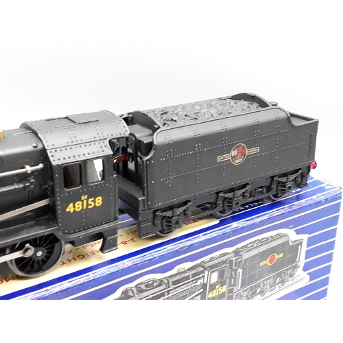 1186 - A boxed Hornby Dublo LT25 8F 2-8-0 Locomotive in striped box. The locomotive appears unused with no ... 