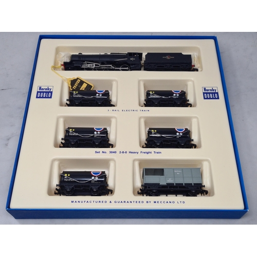 1193 - A Hornby Dublo 'Never Was' 3040 2-8-0 Heavy Freight Set by Tony & Darren Cooper. Contents unused and... 