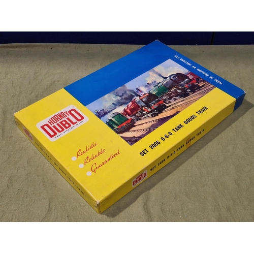 1200 - A boxed Hornby Dublo 2006 Tank Goods Set with plastic couplings, M, appears unused with no signs of ... 