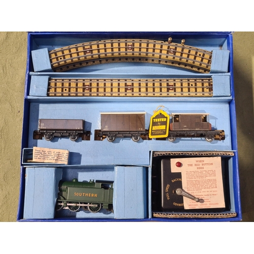 1208 - A boxed Hornby Dublo EDG7 S.R. 0-6-2T Goods Set, Nr M-M, showing little signs of use. Box base Ex wi... 