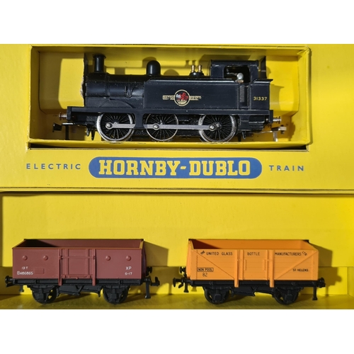 1209 - A boxed Hornby Dublo 2008 0-6-0 Tank Goods Set with metal couplings, Nr M-M showing little signs of ... 