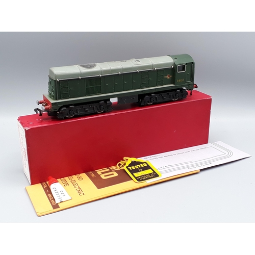 1212 - A boxed Hornby Dublo 2230 Bo-Bo diesel Locomotive, early version in plain red box, Nr M-M showing li... 