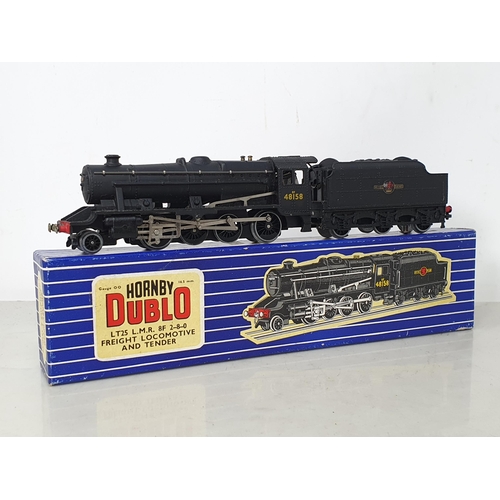 1217 - A boxed Hornby Dublo LT25 8F 2-8-0 Locomotive, Ex, box Ex plus