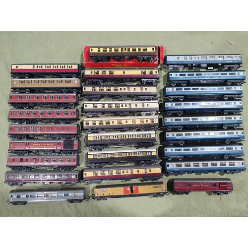 1228 - Twenty seven unboxed Hornby and Triang 00 Coaches including Intercity, Western and Midland Region, e... 