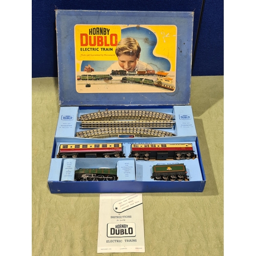 1238 - A boxed Hornby Dublo EDP11 'Silver King' Passenger Set, contents Ex, box F-G with repairs to corners