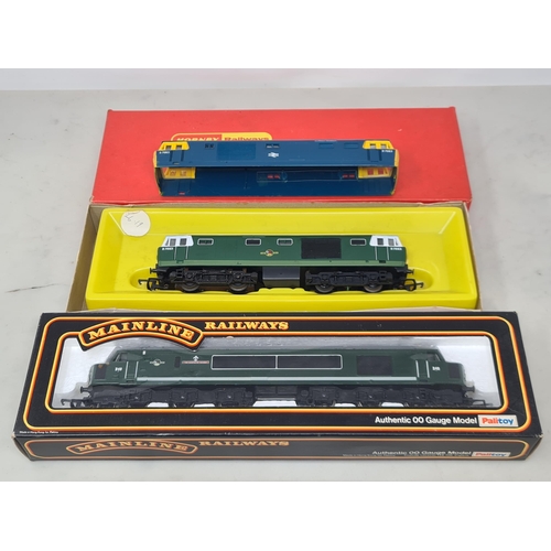 1244 - A boxed Hornby 00 gauge R758 Hymek diesel Locomotive with a spare body in BR blue livery and a boxed... 