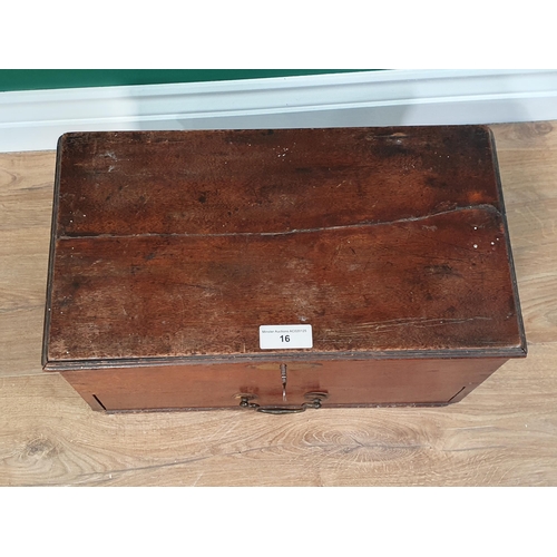 16 - An antique oak Box fitted single drawer to base 1ft 5in W x 9in H (R2)