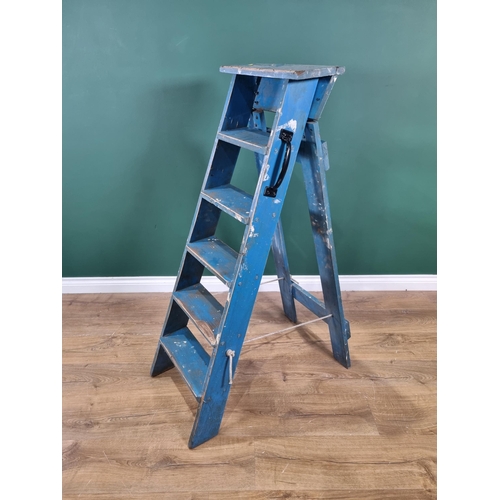 636 - A blue painted set of Step Ladders, 4ft High. (R2).