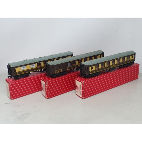 1015 - Three boxed Hornby Dublo Pullmans, 4035 'Aries', 4036 2nd Class and 4037 Brake, all with fixed type ... 