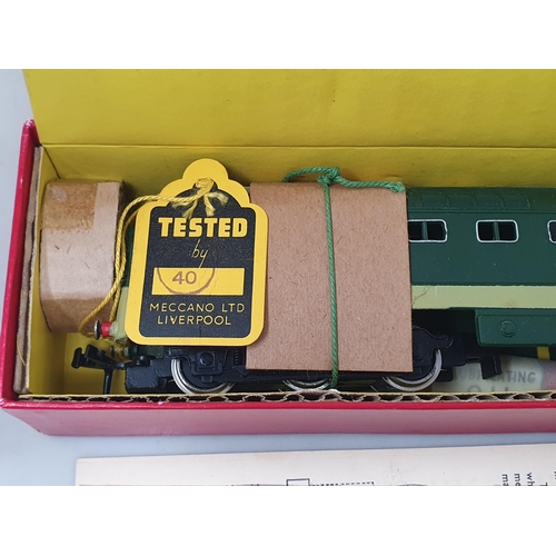 1017 - A boxed Hornby Dublo 2234 'Crepello', unused still strung from new, box in superb condition. Complet... 