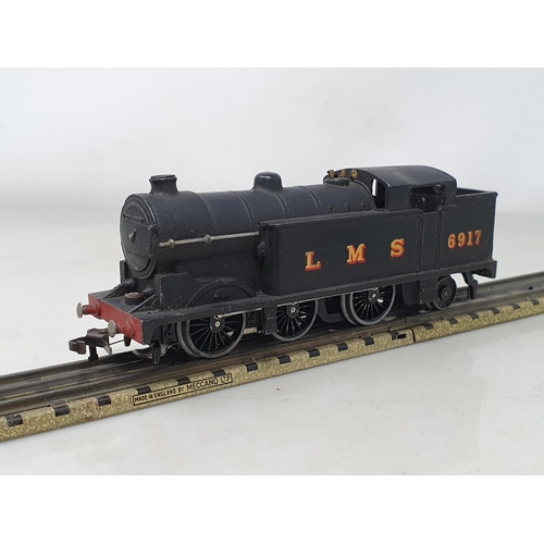 1022 - A boxed Hornby Dublo EDL7 LMS 0-6-2T, Nr M, early version with gold leaf transfers and shorter spoon... 