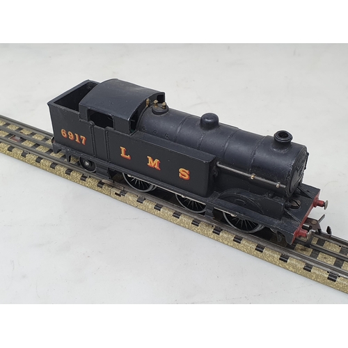 1022 - A boxed Hornby Dublo EDL7 LMS 0-6-2T, Nr M, early version with gold leaf transfers and shorter spoon... 