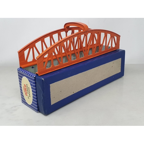 1034 - A boxed Hornby Dublo D1 Girder Bridge, M, box in superb condition