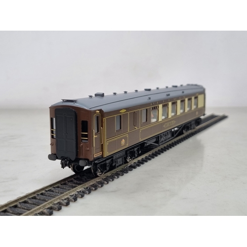 1250 - A boxed Golden Age Models Limited 00 gauge Pullman 2nd Class 'Car No.55' Coach, M, unused