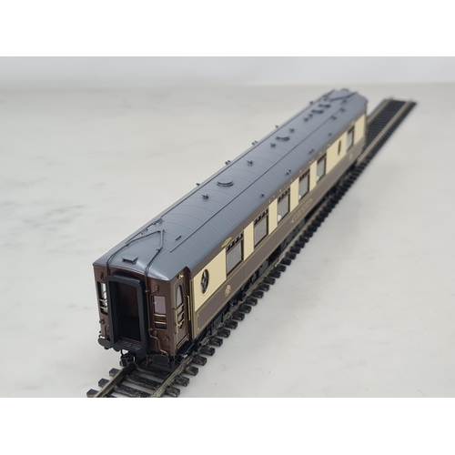 1251 - A boxed Golden Age Models Limited 00 gauge Pullman 'Car No.67' Coach, M, unused