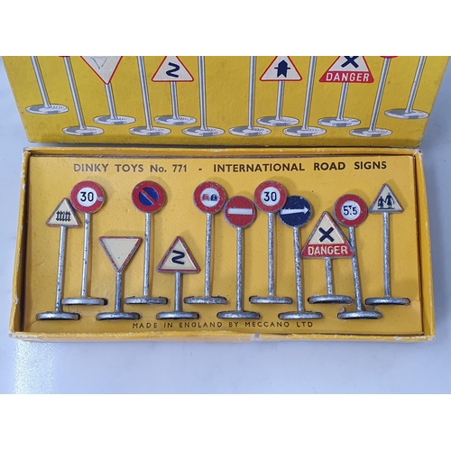 1314 - A boxed Dinky Toys No.771 International Road Sign Set, Ex, box VG