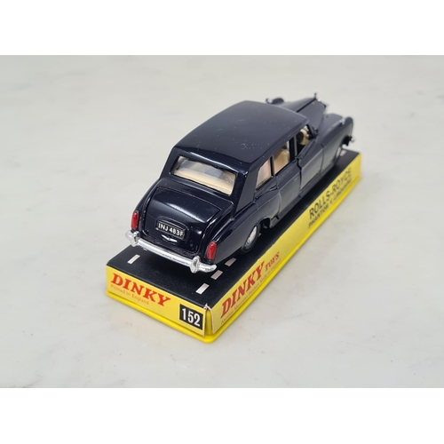 1367 - A boxed Dinky Toys No.152 Rolls-Royce Phantom V Limousine, Nr M, box Ex plus