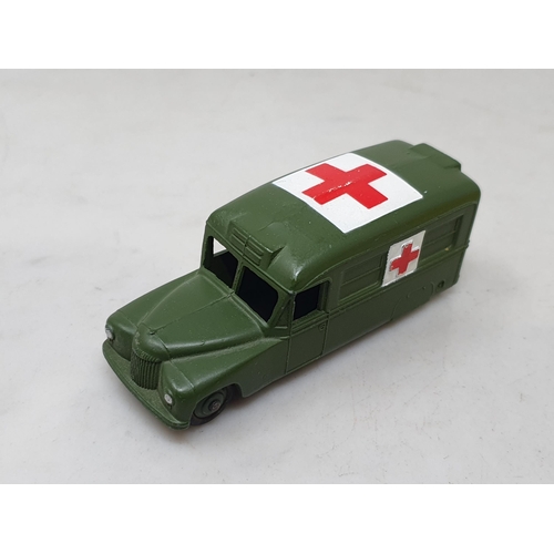 1434 - An unboxed Dinky Toys 30HM Daimler Military Ambulance, Nr M