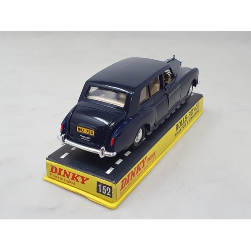 1446 - A plastic boxed Dinky Toys No.152 black Rolls-Royce Phantom V Limousine, Nr M, box Nr perfect