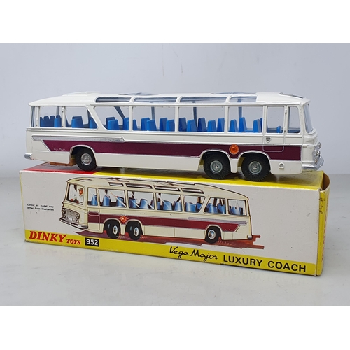 1505 - A boxed Dinky Toys No.952 Vega Major Luxury Coach, Nr M, box Ex plus