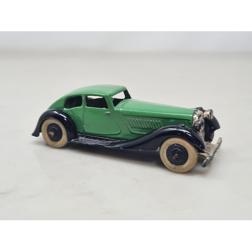 1516 - A Dinky Toys 36d green and black Rover Saloon, Nr M-M