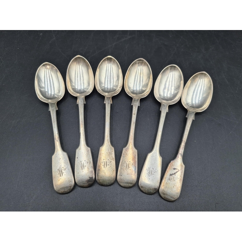 89 - Six Victorian silver Teaspoons fiddle pattern engraved initial M, London 1862, maker: G.A