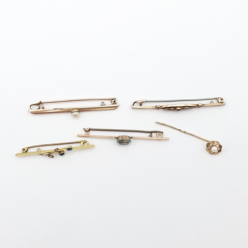 237 - A collection of four Bar Brooches marked 9ct and a 9ct gold Stick Pin set cultured pearl, total weig... 