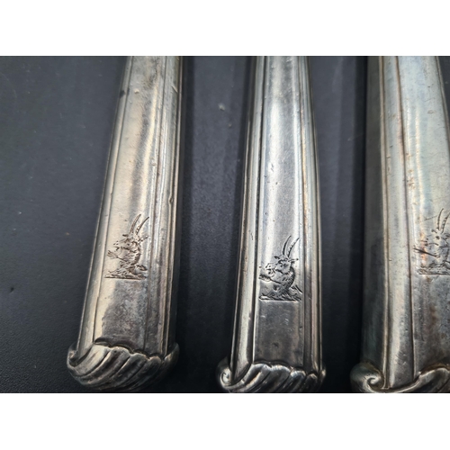 19 - Twenty eight 19th century silver handled Dinner Knives engraved crests, steel blades by various make... 