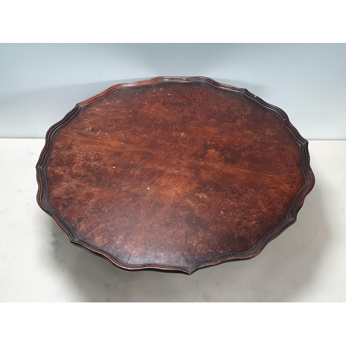 343 - A walnut Lazy Susan, 20in