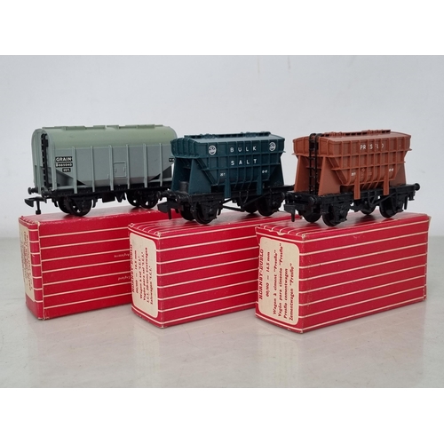 1012 - Three boxed Hornby Dublo Export Wagons including 4827 Salt Wagon, 4826 Presflo Wagon and 4825 Grain ... 