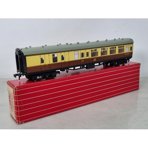 1014 - A rake of four boxed Hornby Dublo Export W.R. Coaches including 4200 1/2nd, 4201 Brake/2nd, 4210 1st... 