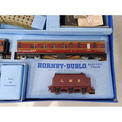 1030 - A boxed Hornby Dublo EDP2 'Duchess of Atholl' Passenger Set, M, has been lightly run, complete with ... 