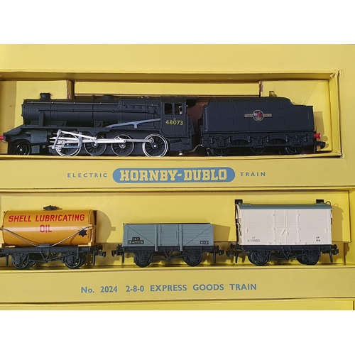 1071 - A boxed Hornby Dublo 2024 2-8-0 Freight Set, locomotive and wagons appear unused in mint condition, ... 