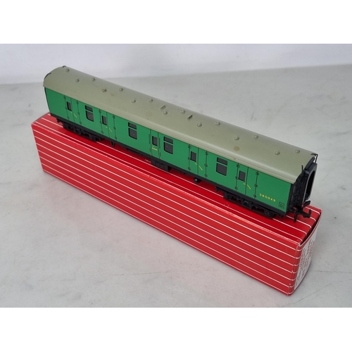 1089 - A boxed 'Never Was' Hornby Dublo 2000 SR Full Brake Coach, M, in Tony Cooper box for a Standard BR B... 