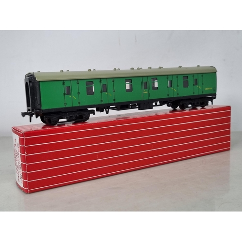 1089 - A boxed 'Never Was' Hornby Dublo 2000 SR Full Brake Coach, M, in Tony Cooper box for a Standard BR B... 