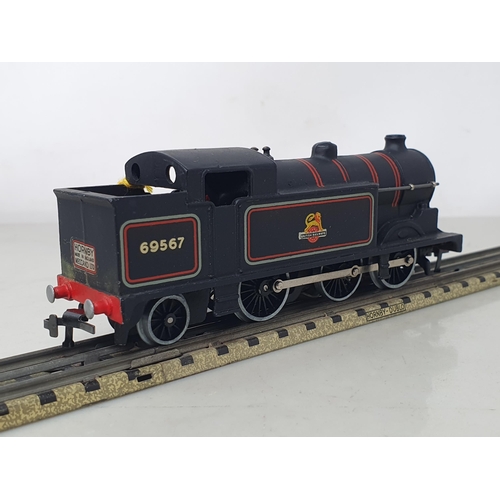 1103 - A boxed Hornby Dublo EDL17 matt 0-6-2T, later version with long tailed lion and large connecting rod... 