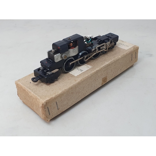 1105 - A Hornby Dublo Service Box No.5, contents 11525 includes EDL11 3-rail Chassis in perfect, unused con... 