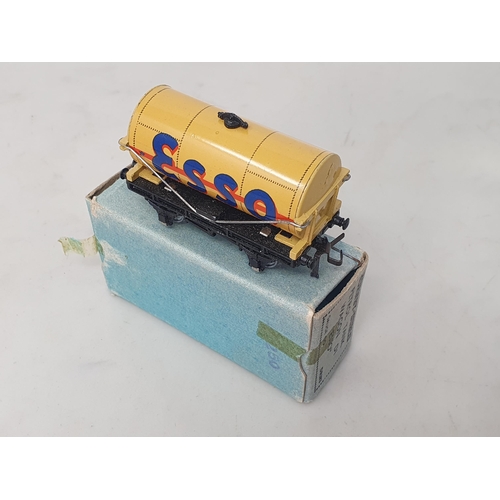 1109 - A boxed Hornby Dublo D1 buff 'Esso' Tanker, superb example in mint condition, 11/49 box superb