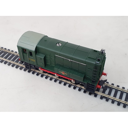 1122 - A boxed Hornby Dublo 2231 Diesel Shunter, M, showing no signs of use. Box superb, very slight tape r... 