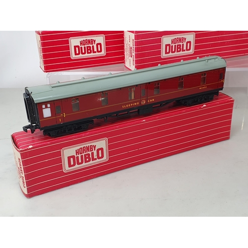 1123 - Five boxed Hornby Dublo BR Coaches including 4052 1/2nd , 4053 Brake/2nd, 4062 1st Class, 4063 2nd C... 