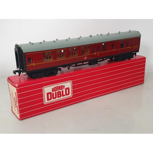 1123 - Five boxed Hornby Dublo BR Coaches including 4052 1/2nd , 4053 Brake/2nd, 4062 1st Class, 4063 2nd C... 