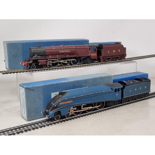 1146 - A boxed Hornby Dublo EDL1 'Sir Nigel Gresley' 1/2 inch version, superb example in mint condition, ha... 