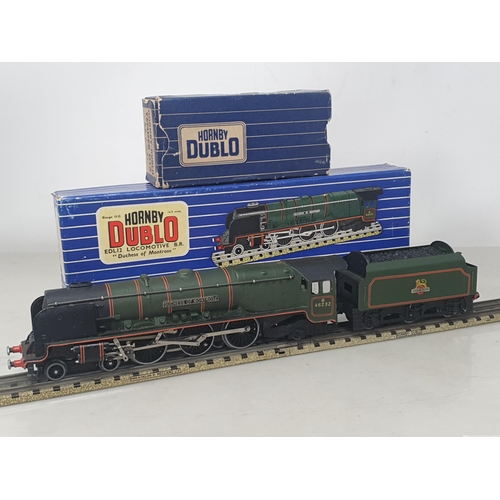 1157 - A boxed Hornby Dublo EDL12 matt 'Duchess of Montrose', Ex plus, box Ex plus with packing pieces, ten... 