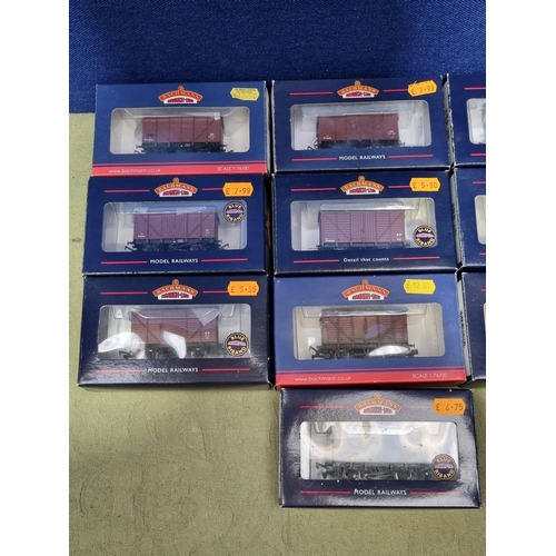 1233 - Ten boxed Bachmann 00 gauge Vans including 6x BR Ventilated, Insulated, Early BR Ventilated, SR Plyw... 