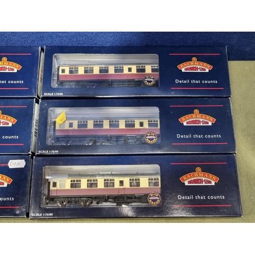 1264 - A rake of six boxed Bachmann 00 gauge BR Mk.1 Coaches including 3x Open, Corridor SK, Brake/Composit... 