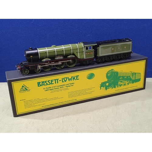 1280A - A boxed Bassett-Lowke 0 gauge A1 Class 4-6-2 Locomotive 'Flying Fox' in LNER green livery suitable f... 