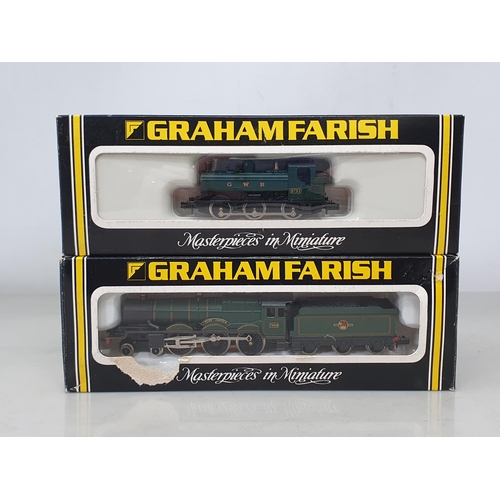 1281 - A boxed Graham Farish N gauge No.1124 57XX 0-6-0 Pannier Tank in GWR livery and a boxed No.1444 'Clu... 