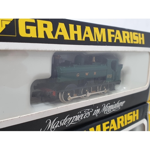 1281 - A boxed Graham Farish N gauge No.1124 57XX 0-6-0 Pannier Tank in GWR livery and a boxed No.1444 'Clu... 