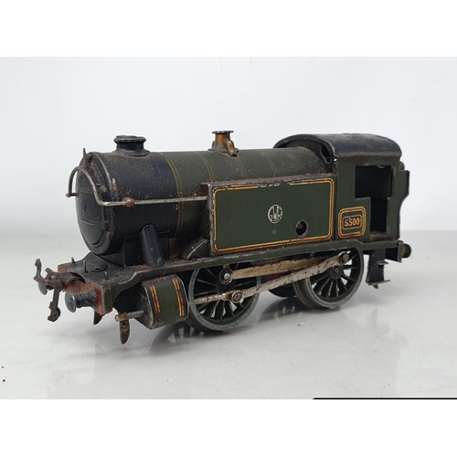 1285 - A Hornby 0 gauge No.1 Special 0-4-0T Locomotive in GWR green livery, G