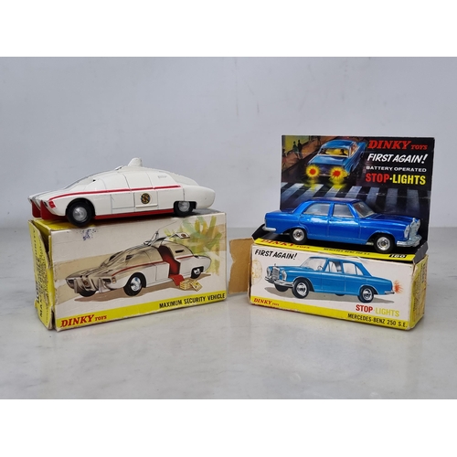 1541 - A boxed Dinky Toys No.160 metallic blue Mercedes-Benz 250SE, VG-Ex, box with insert G (taped on one ... 